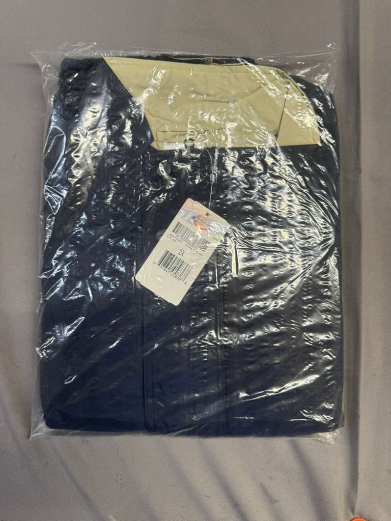 Dickies Men's Water Resistant 100% Nylon Jacket