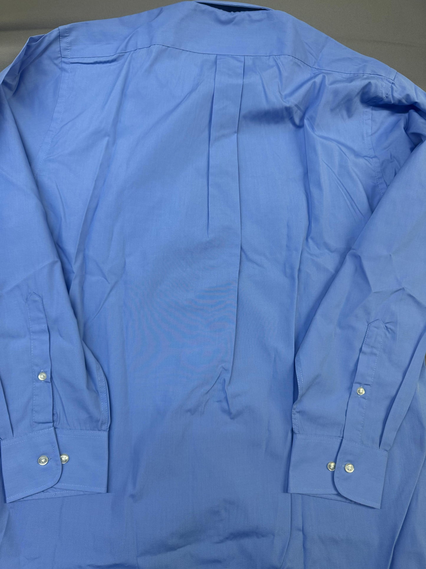 V0113 Van Heusen Men's Long-Sleeve Silky Poplin Shirt