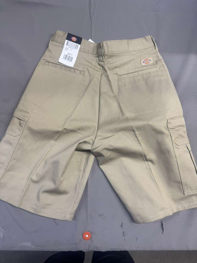 Dickies Men's 11 Inch Relaxed Fit Lightweight Ripstop Cargo Short