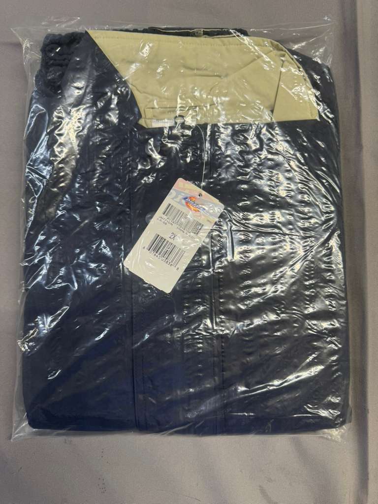 Dickies Men's Water Resistant 100% Nylon Jacket