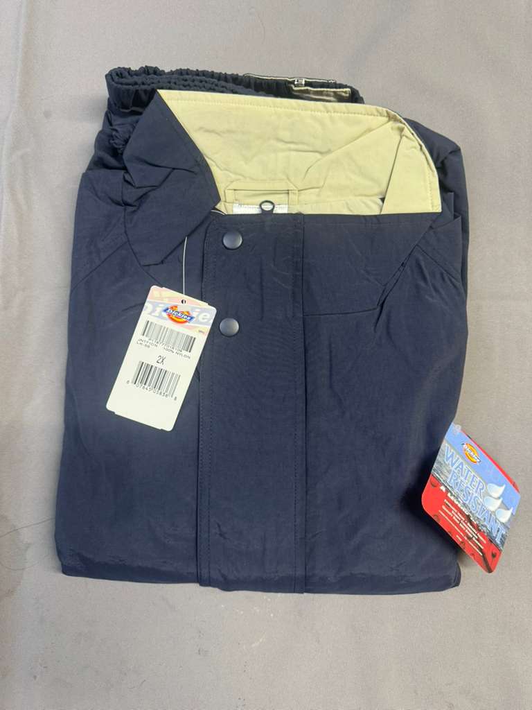 Dickies Men's Water Resistant 100% Nylon Jacket