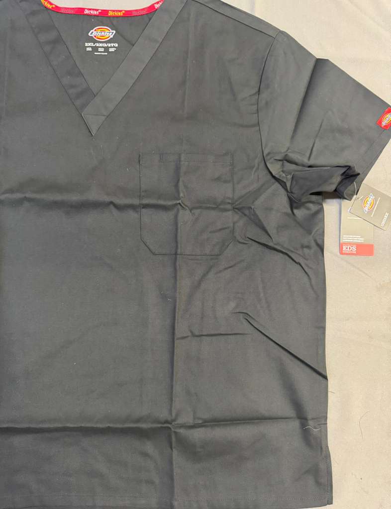 Dickies EDS Signature Scrubs Unisex One Pocket V-Neck Top in Soft Brushed Poplin